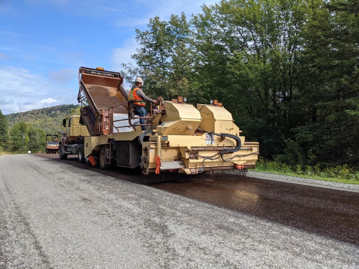 Asphalt Maintenance for Ohio Winters: Freeze-Thaw, Salt & Spring Care